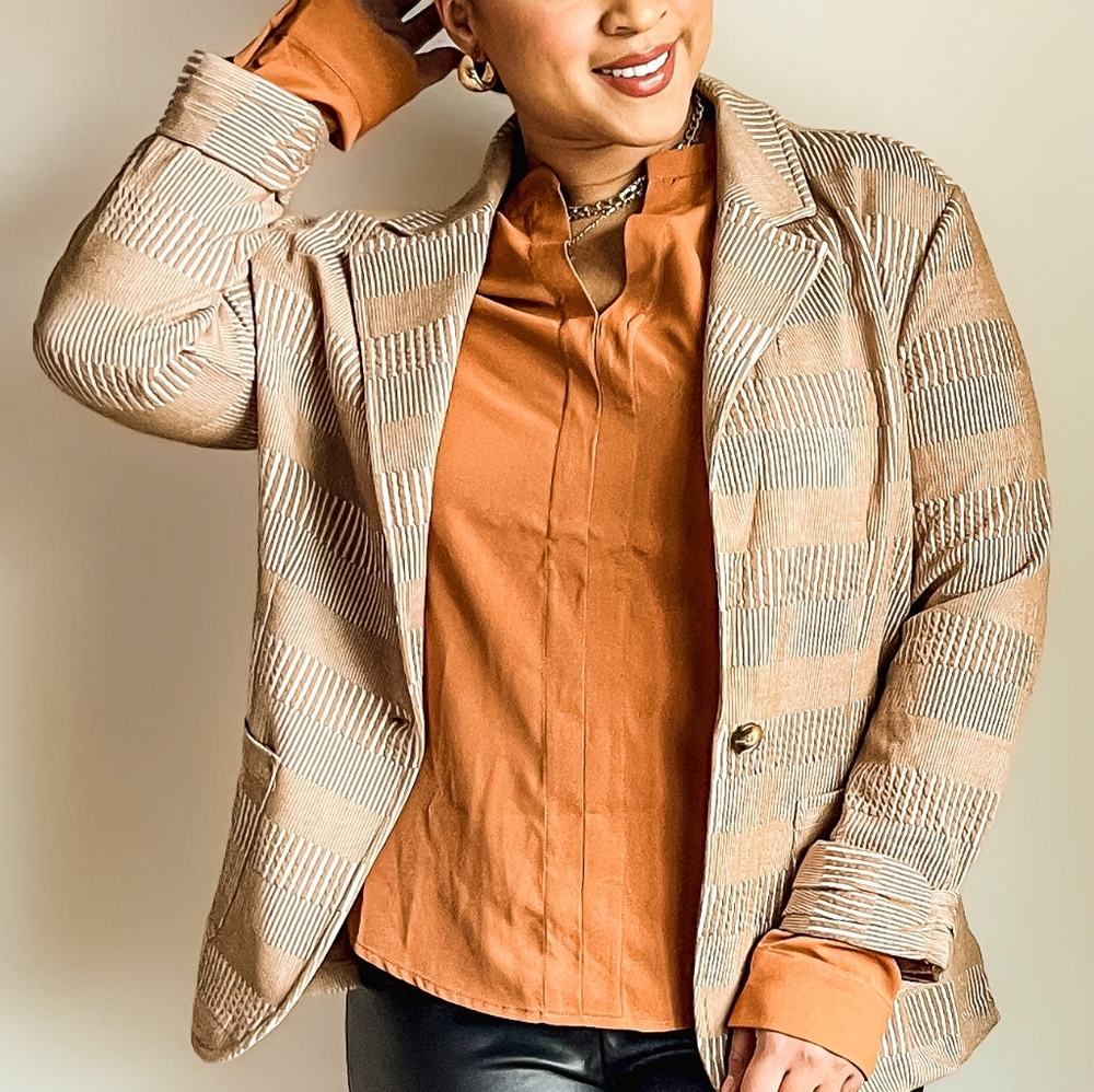 Shirred Sleeve Textured Blazer